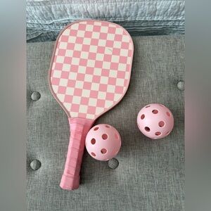 Pink Checkered Paddle with Balls